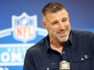 does mike vrabel use chewing tobacco Logan Ryan | Vrabel's not ducking any smoke & he'll casually drop his receiving stats on the way  Texans LB coach Mike Vrabel's