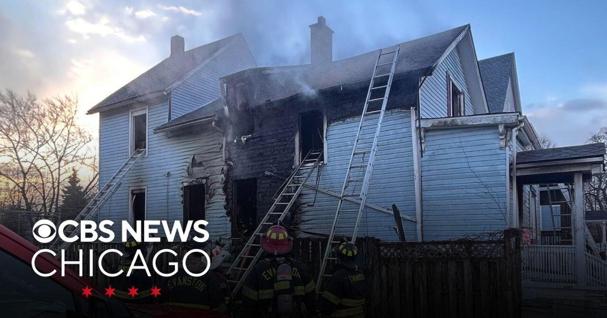 Firefighters investigate suspicious house fire in Evanston - CBS Chicago