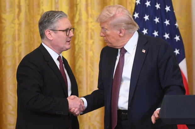 President Trump shakes hands with British Prime Minister Keir Starmer 