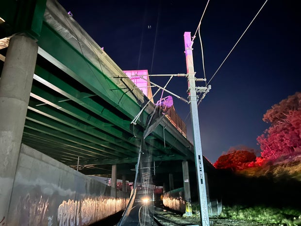 Caltrain power lines down 
