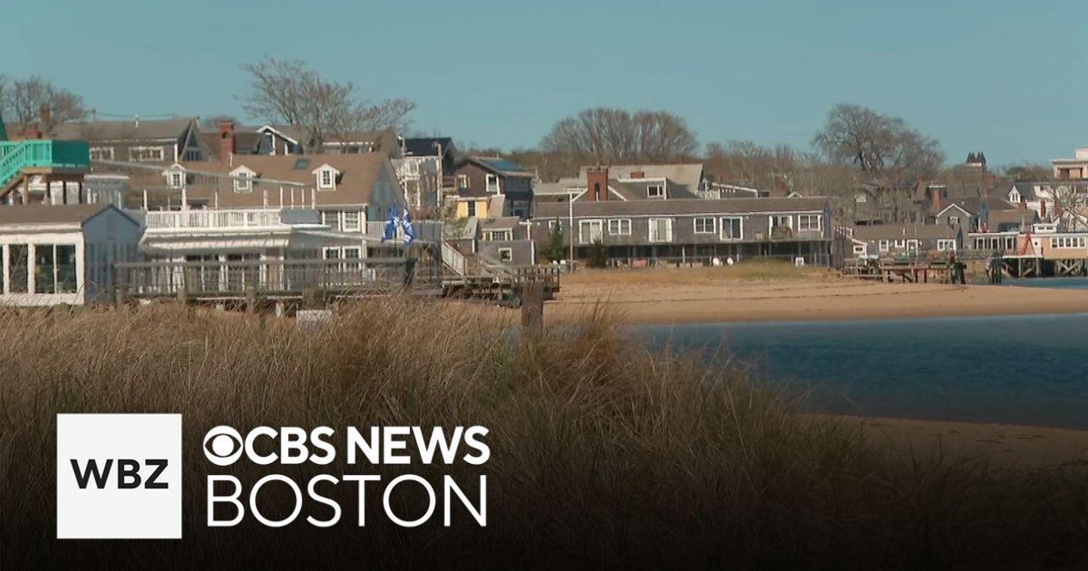Summer bookings slow on Cape Cod, some reservations canceled - CBS Boston