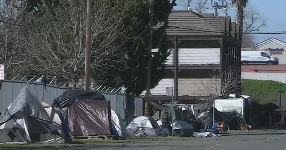 Woman found dead inside tent in Sacramento