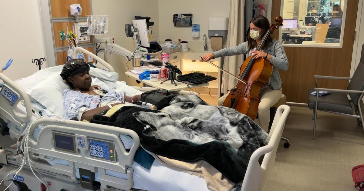 Medical student brings music to end-of-life care