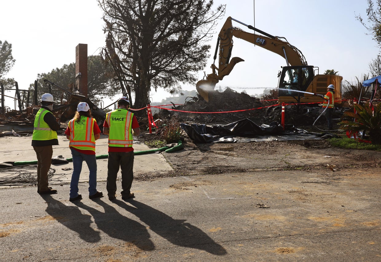 Palisades fire, debris removal