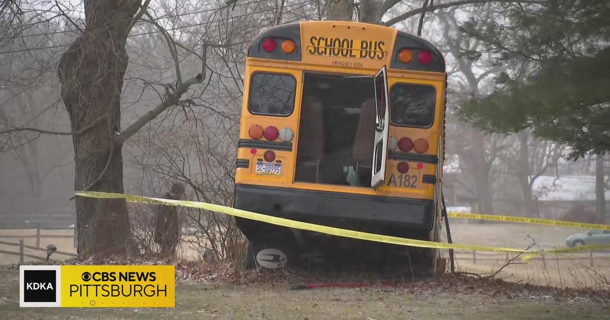3 injured in school bus crash in Butler County - CBS Pittsburgh