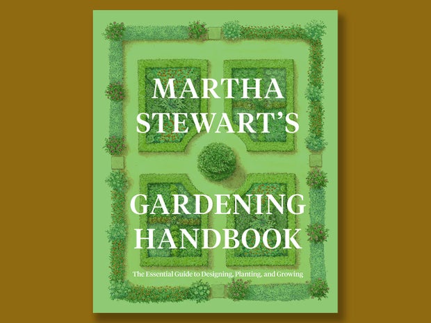 Martha-Stewart-Gardening-Harvest-Cover-1280.jpg