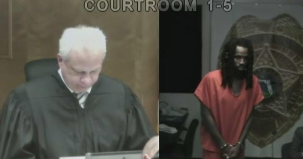 Man held without bond, faces new charge after crash on causeway - CBS Miami