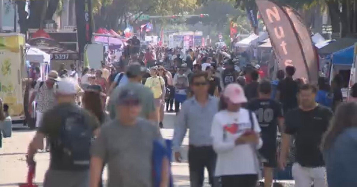 Calle Ocho Festival draws crowds to Little Havana, boosts Miami business Calle Ocho Festival draws crowds to Little Havana, boosts Miami business