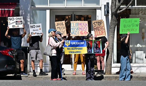 US-POLITICS-MUSK-TESLA-PROTEST 