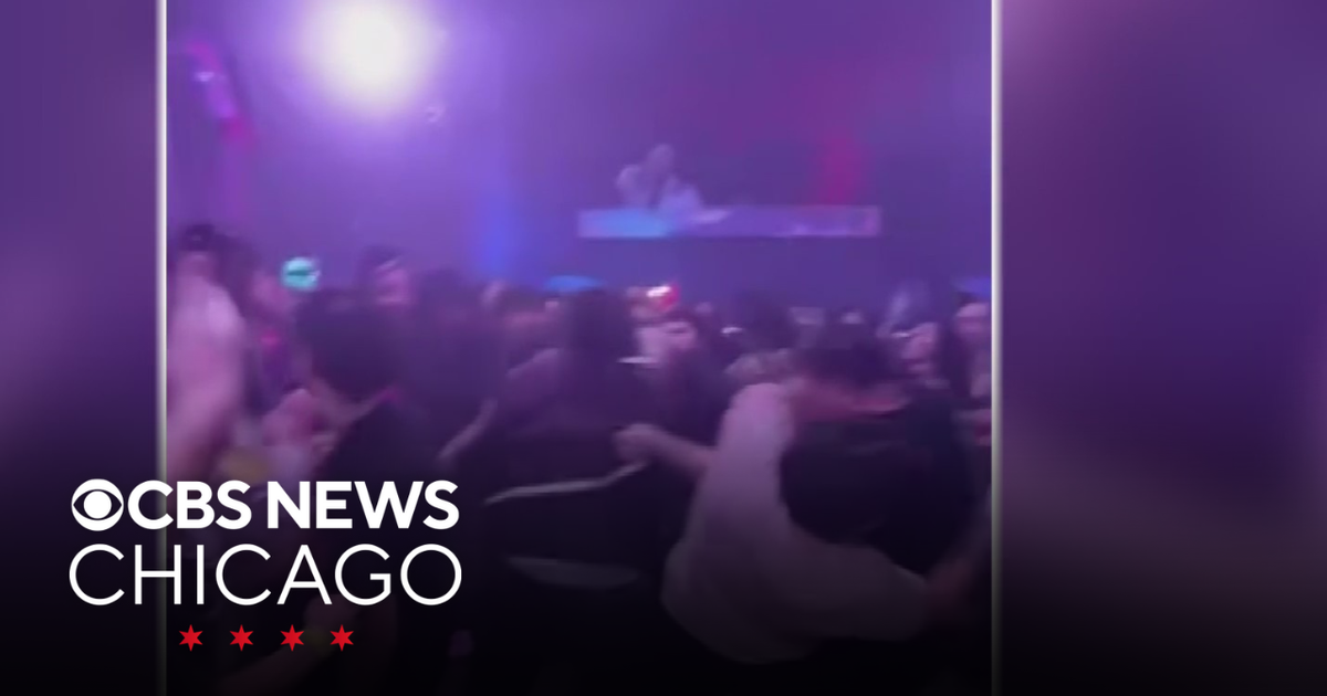 Woman dead after security guard fires shot at nightclub in Chicago's ...