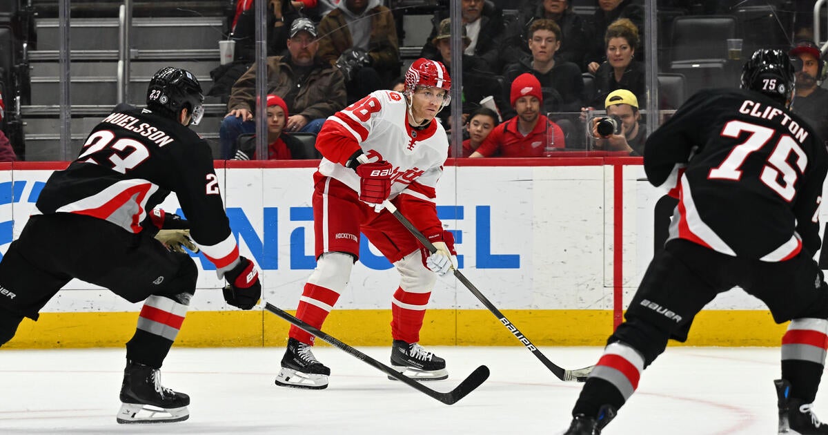 Red Wings Dominate Sabres for Third Season Win