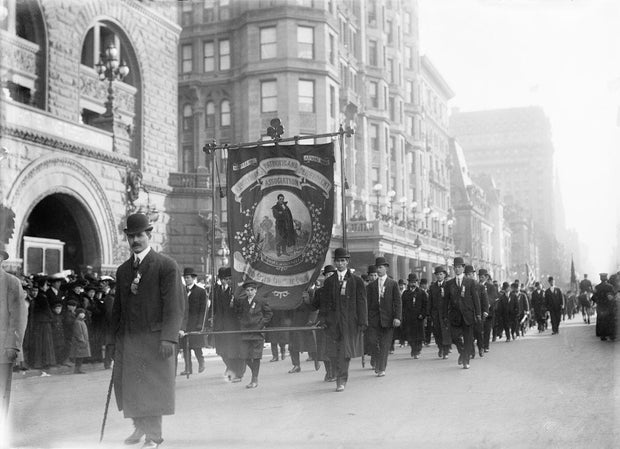 1907-nyc-parade.jpg