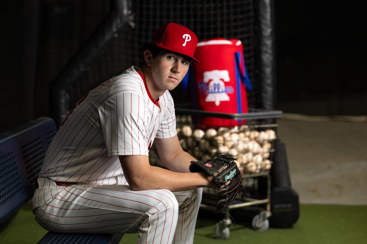 Phillies top prospect Andrew Painter takes major step in Tommy John ...