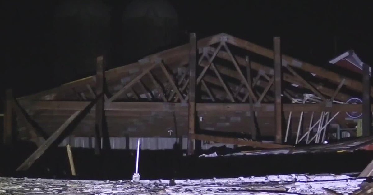 Overnight storms leave trail of damage across Chicago area, parts of Illinois Overnight storms leave trail of damage across Chicago area, parts of Illinois