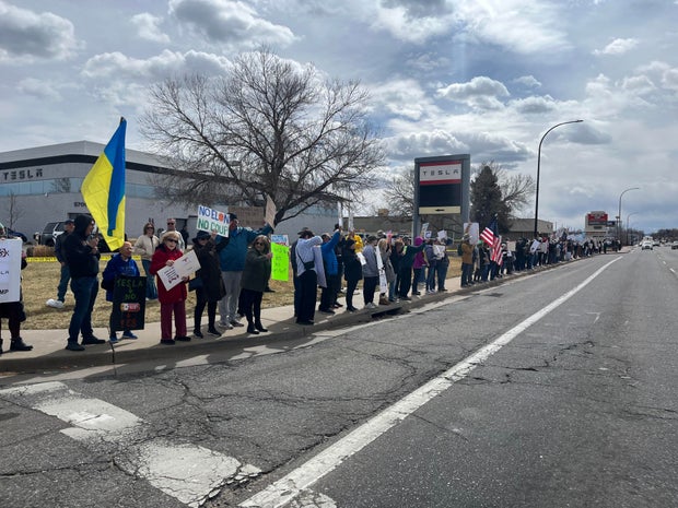 littleton-teslatakedown-protest.jpg