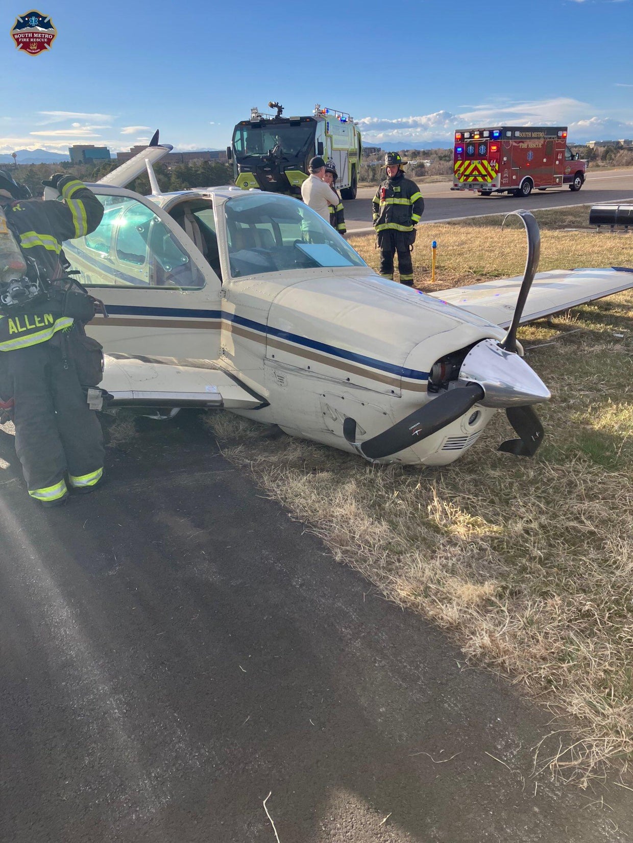 centennial-landing-gear-collapse-1-smfr.jpg 