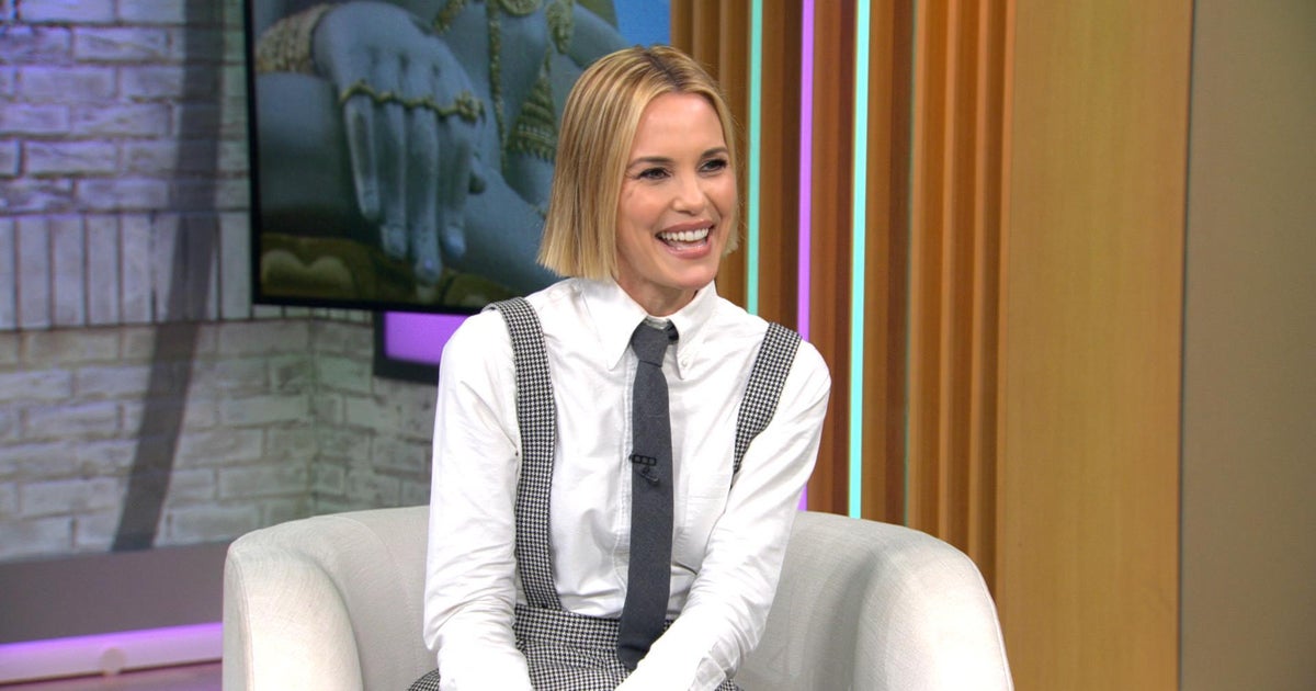 Leslie Bibb on the shifting dynamics in "The White Lotus"