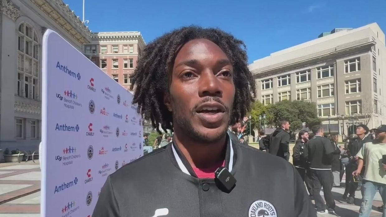 Oakland Roots goalie Kendall McIntosh 