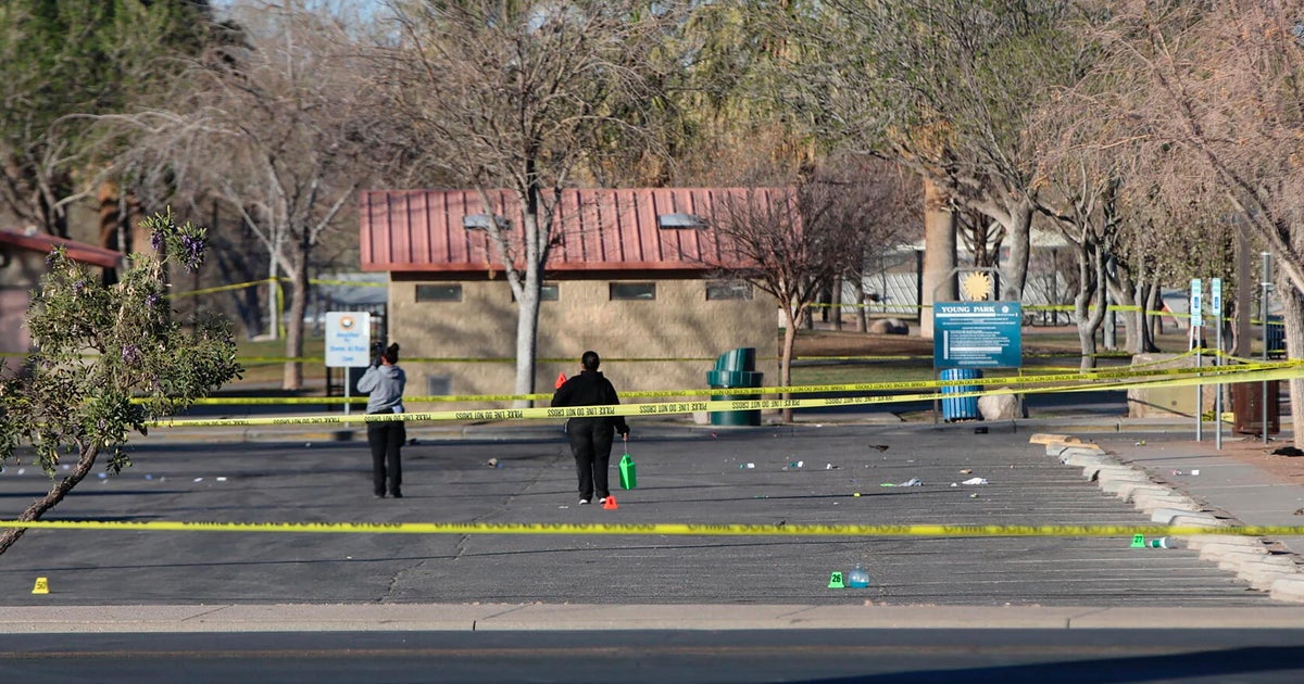 3 dead, at least 15 injured after shooting at New Mexico park