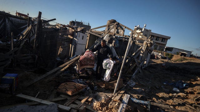 Israeli attacks on Gaza continue 