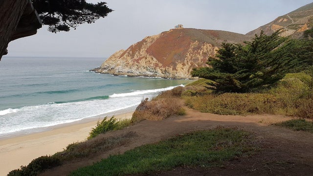 Gray Whale Cove State Beach 