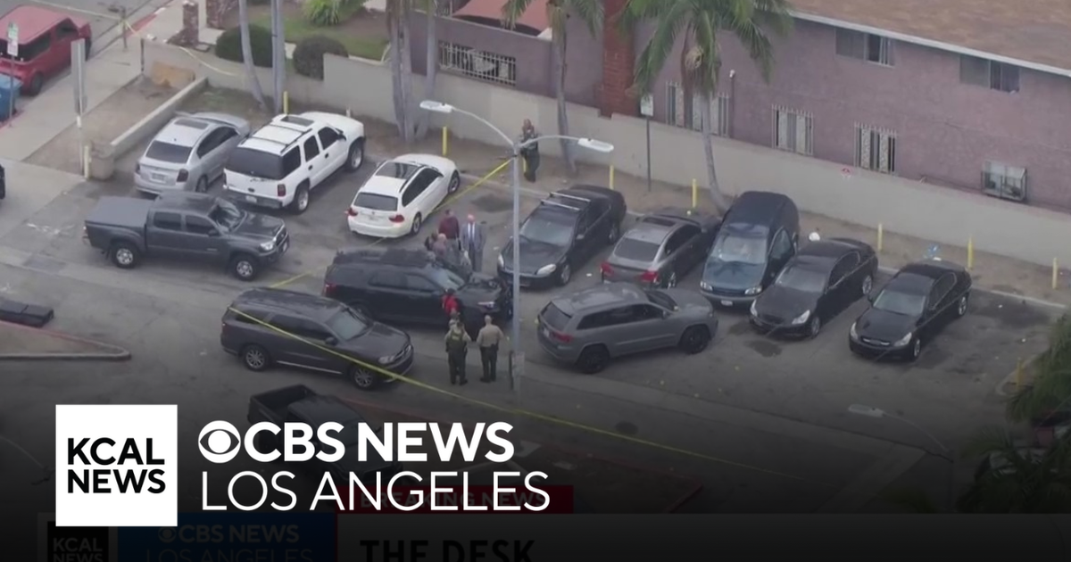 Armed robbery suspect shot and killed by police in Walnut Park - CBS ...