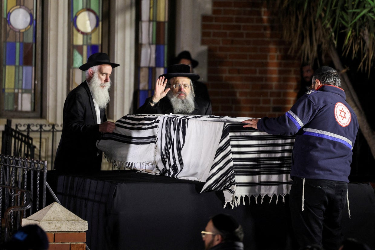 3 people sentenced to death in killing of rabbi Zvi Kogan in the United Arab Emirates
