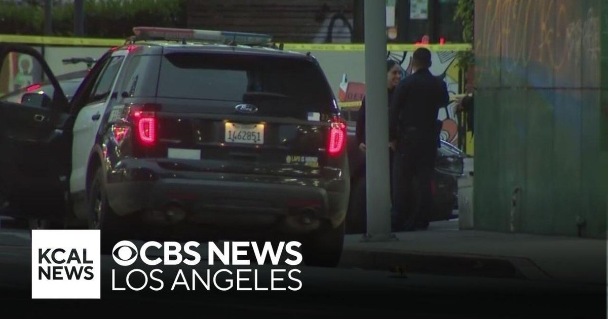 Deadly crash turns into hit and run investigation - CBS Los Angeles