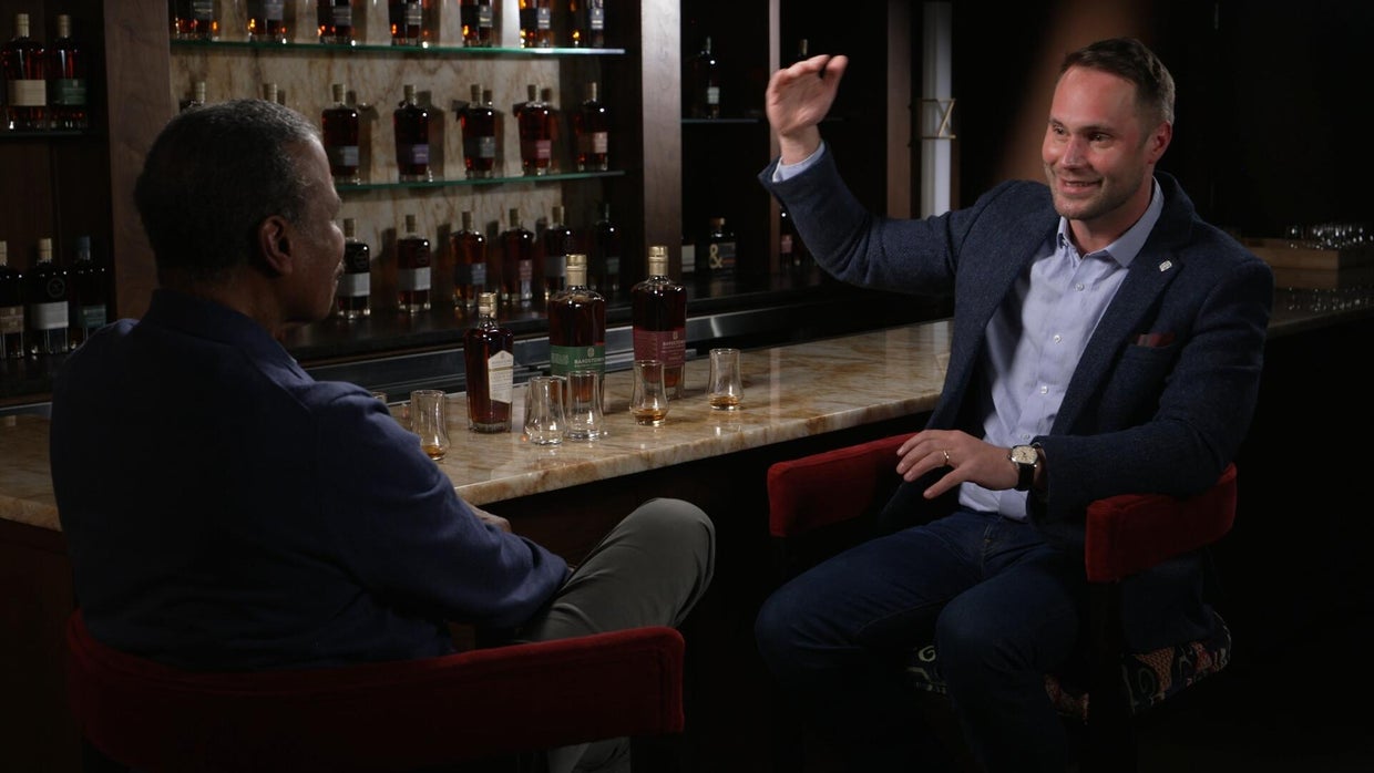 Bill Whitaker with Dan Callaway, the Bardstown Bourbon "master blender"