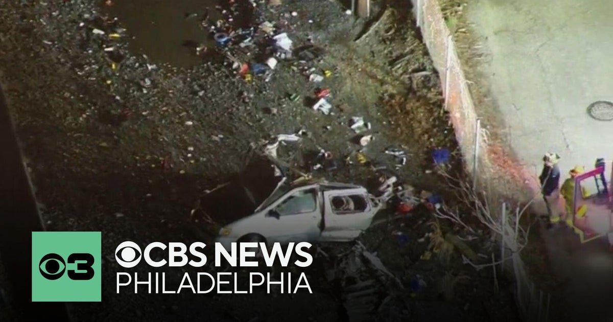 NJ Transit train strikes car in Galloway Township - CBS Philadelphia