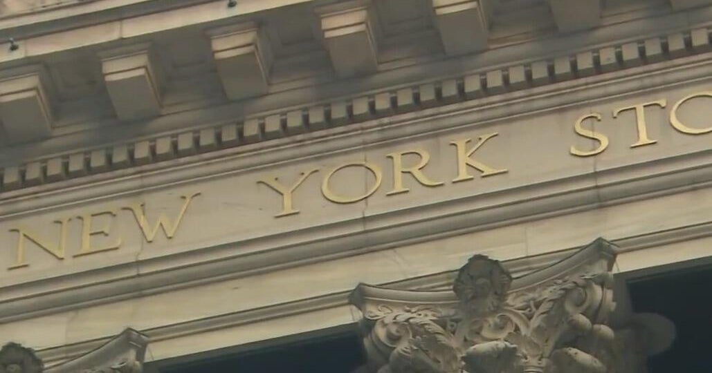 Financial planners urge calm amidst Dow Jones plunge following new tariffs