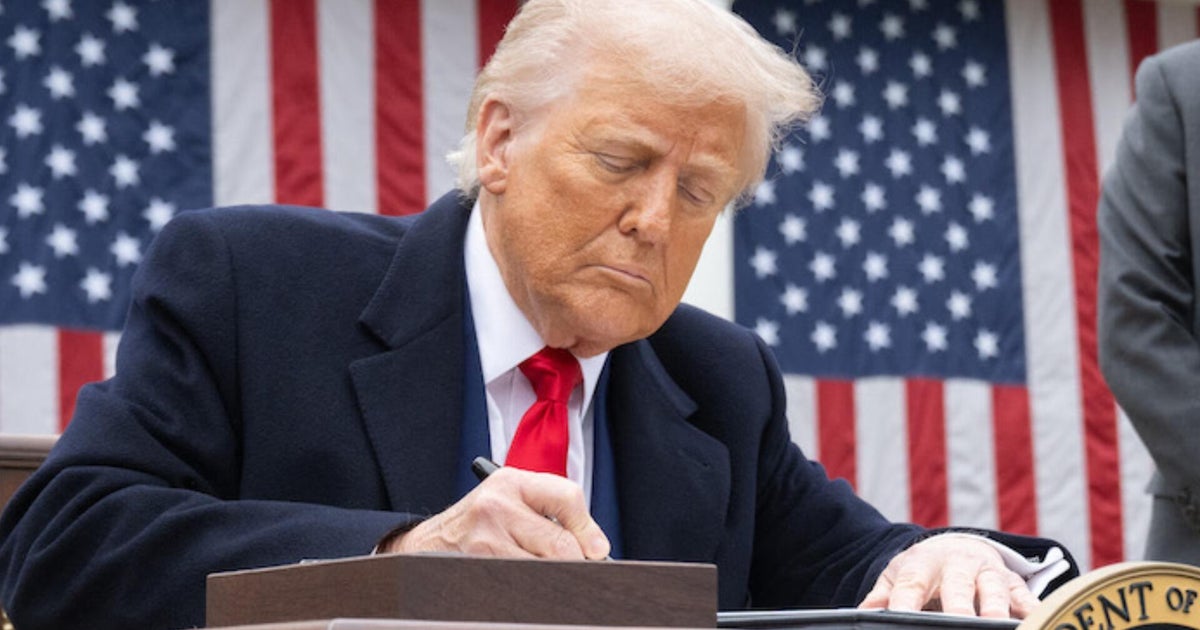 Trump announces minimum 10% tariff on all countries - CBS News