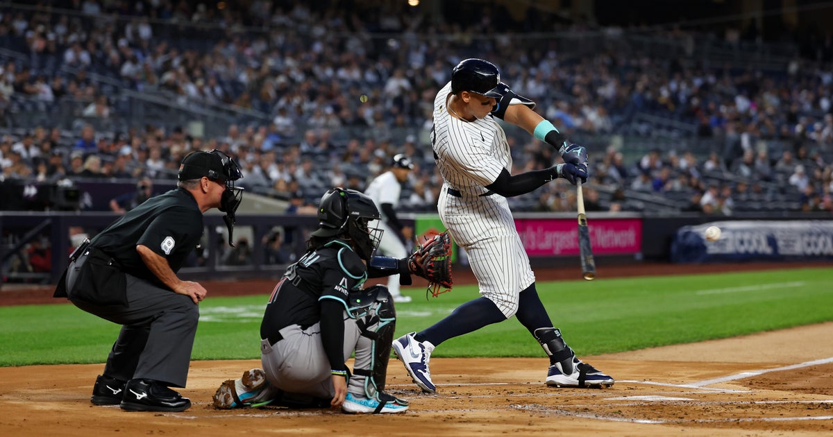 Judge leads Yankees past Diamondbacks 9-7, homers for 500th extra-base hit