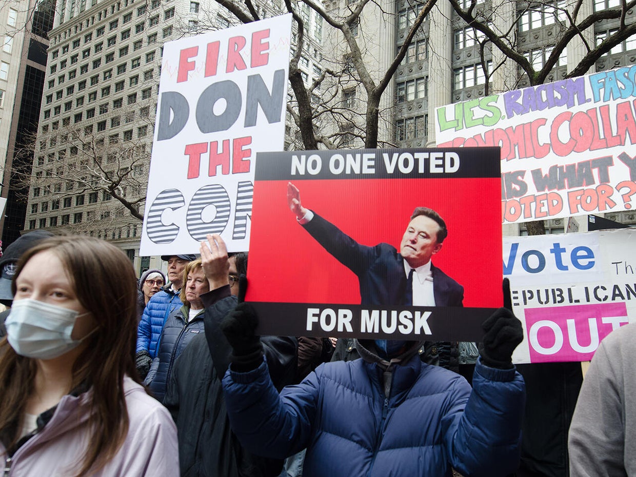 'Hands Off!' protesters rally against Trump in Chicago