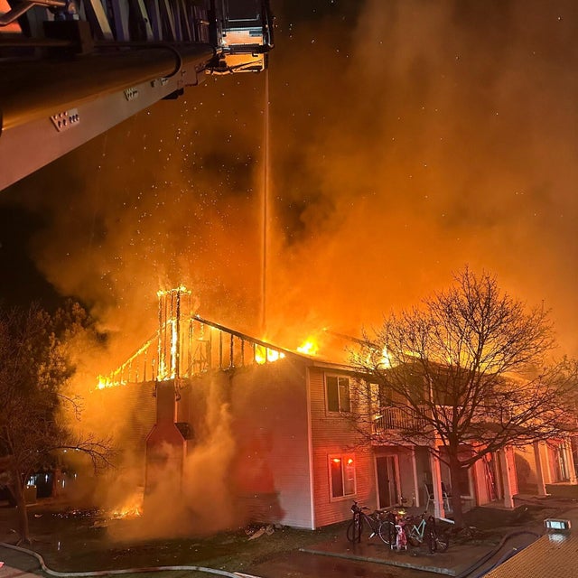 ann-arbor-apartment-compex-fire.jpg 