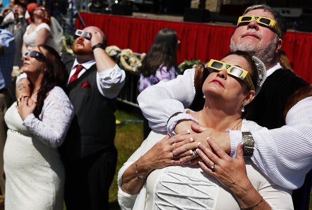 Total Solar Eclipse Stretches Across North America From Mexico To Canada 
