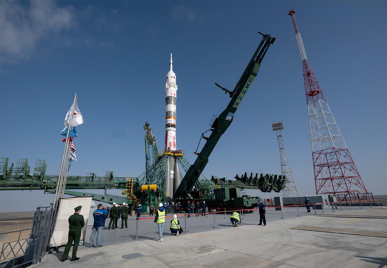 NASA astronaut Jonny Kim, 2 Russian cosmonauts blast off on flight to space station rocket-padview.jpg