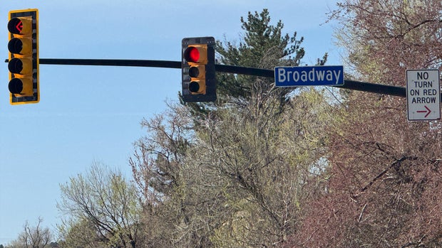 broadway-boulder.jpg 