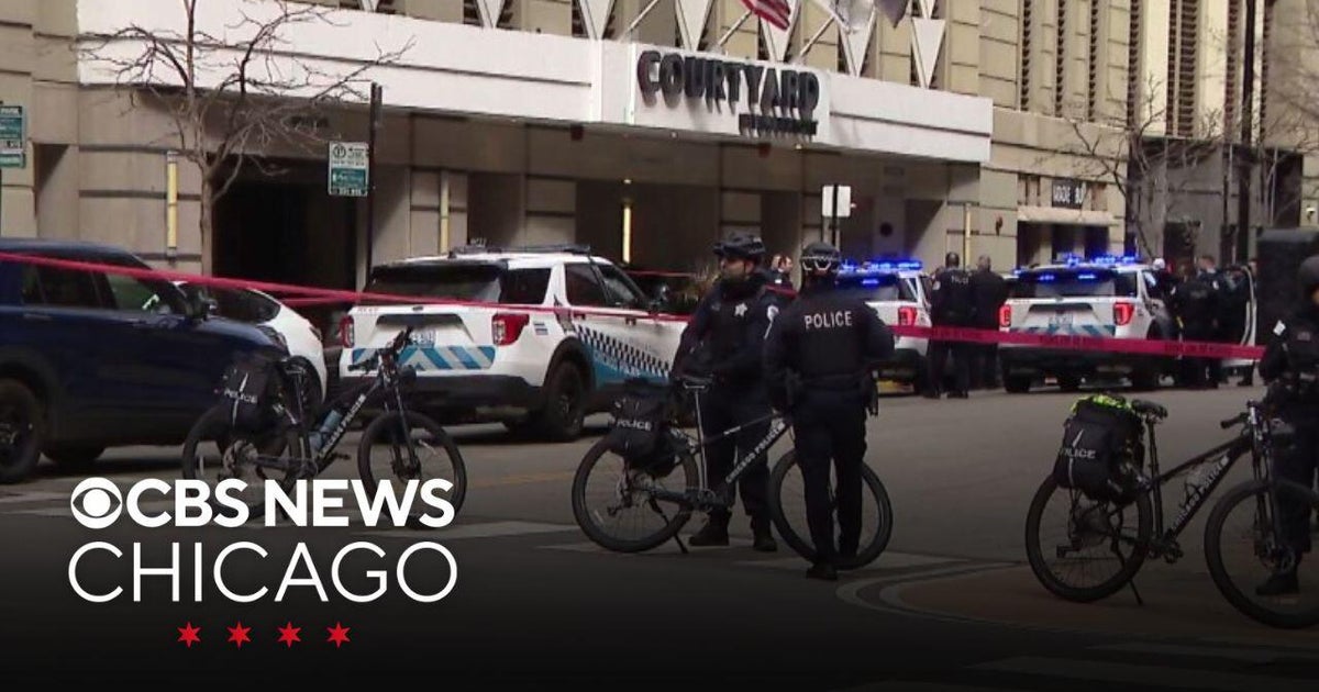 Man charged after police shooting inside River North hotel - CBS Chicago