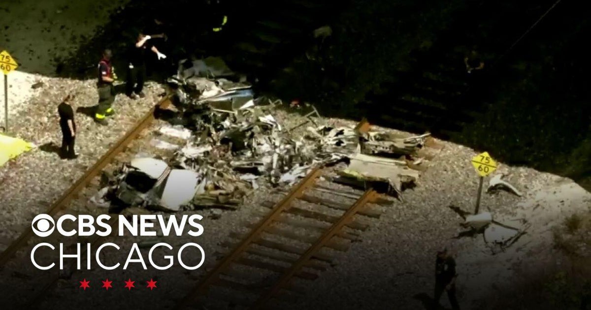 3 dead, 1 hurt in small plane crash in Boca Raton, Florida - CBS Chicago