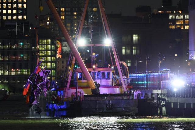 Helicopter Crashes Into New York's Hudson's River