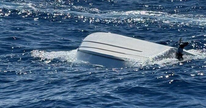 5 people missing after boat capsizes near St. Lucie Inlet, USCG says 5 people missing after boat capsizes near St. Lucie Inlet, USCG says