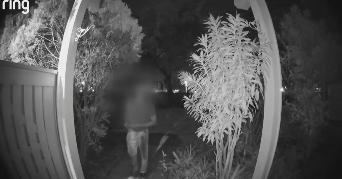 Video shows moments before woman killed, daughter critically injured in North Lauderdale double stabbing Video shows moments before woman killed, daughter critically injured in North Lauderdale double stabbing