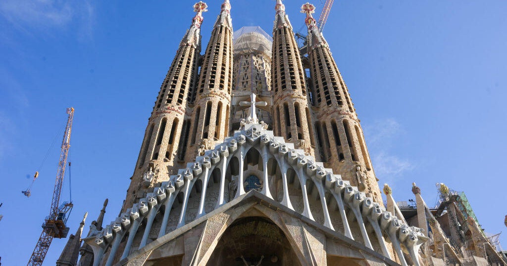 Barcelona'nın Sagrada Familia'sını tasarlayan İspanyol mimarı Antoni Gaudi, azizlik yoluna çıktı
