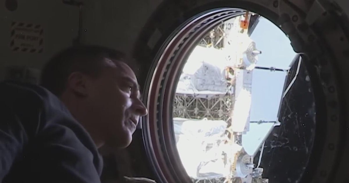 Veteran astronaut Chris Cassidy discusses life in space and impact of all-female Blue Origin mission