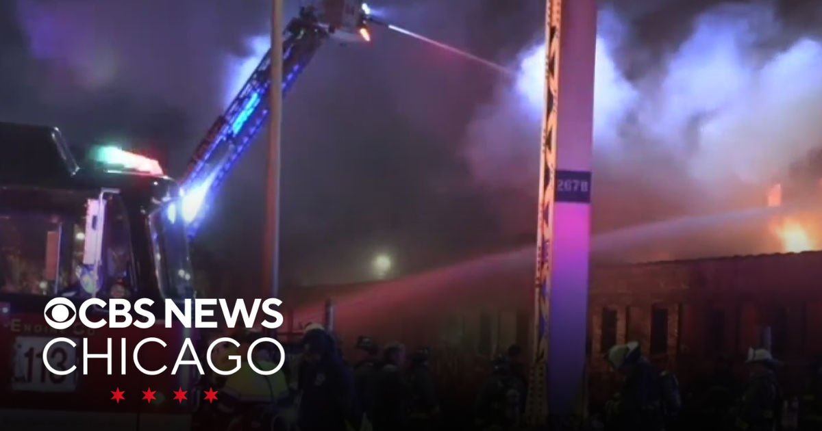 Firefighters battling 2-alarm fire on Chicago's West Side - CBS Chicago