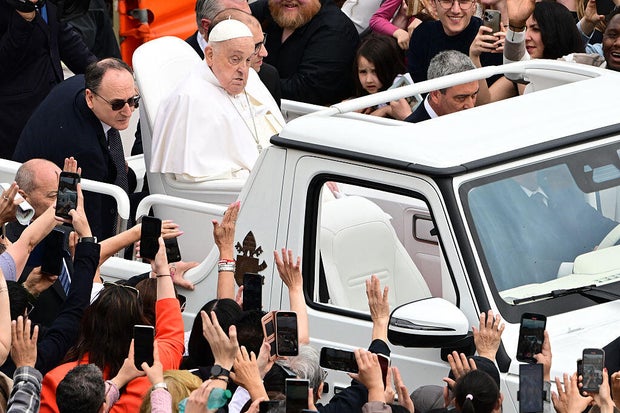VATICAN-RELIGION-URBI-ORBI-EASTER 