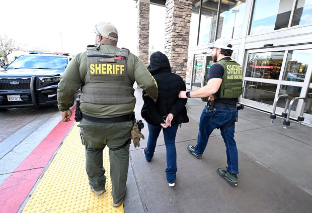 Lake Elsinore Sheriff Shoplifting Enforcement 