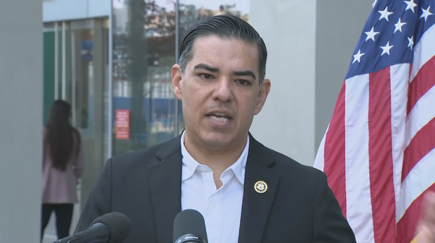 rep-robert-garica.png 