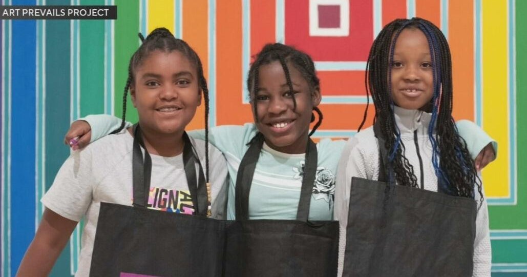 Art Prevails Project helps students tap into their creativity to express themselves Art Prevails Project helps students tap into their creativity to express themselves